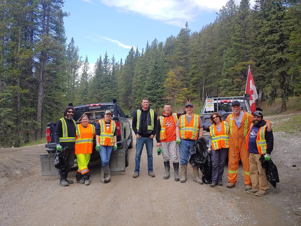 Big work crew in high vis safety gear